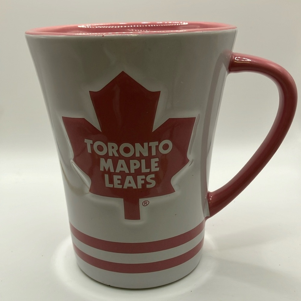 Pink and White Mug Toronto Maple Leafs.